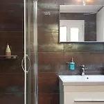 Moloha Apartment *